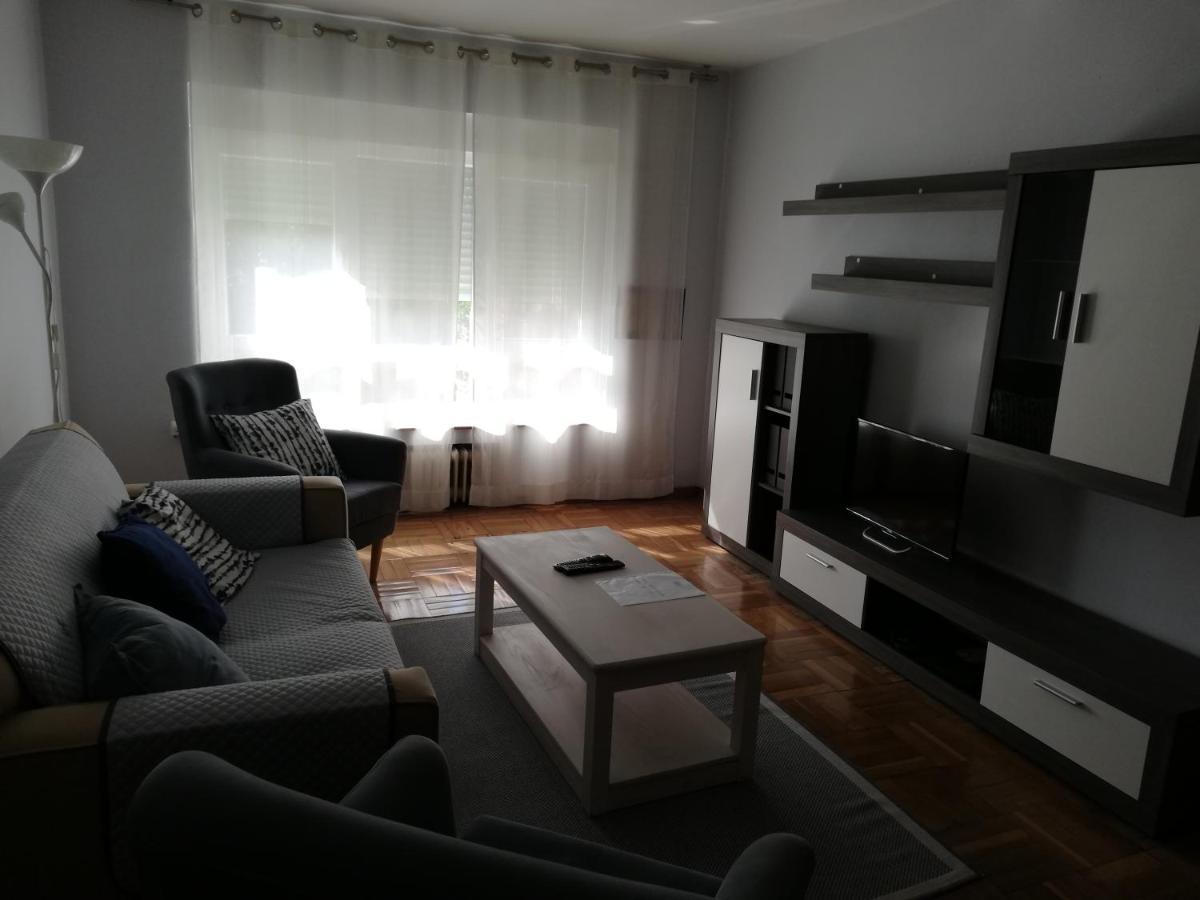 Apartamento Dominicos Oviedo Bagian luar foto