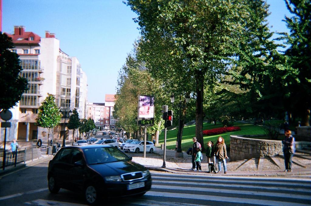 Apartamento Dominicos Oviedo Bagian luar foto